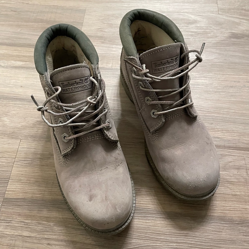 Timberland grey waterproof boots women’s size 8